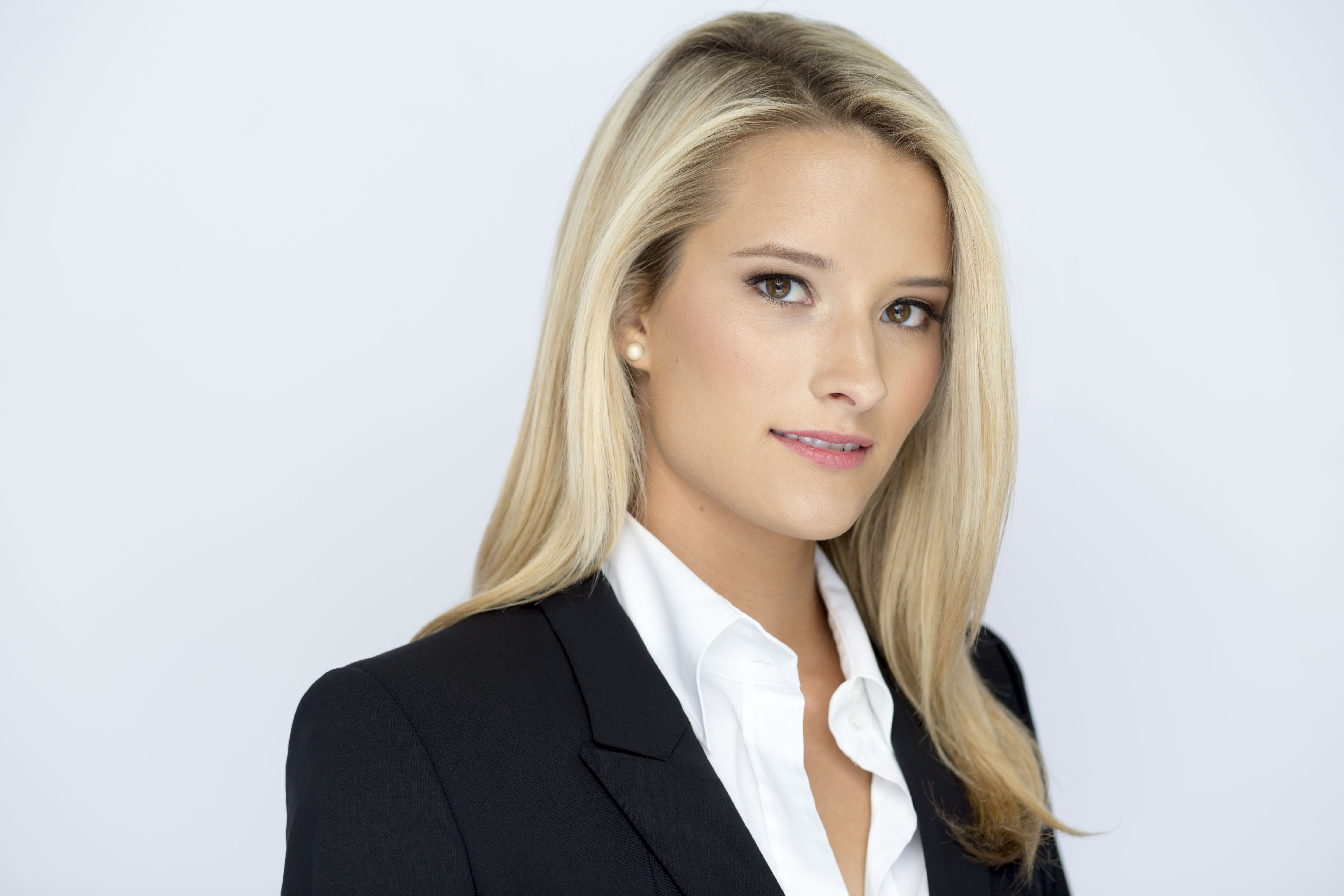 Avoiding the Risks of Purchasing YouTube Subscribers 93